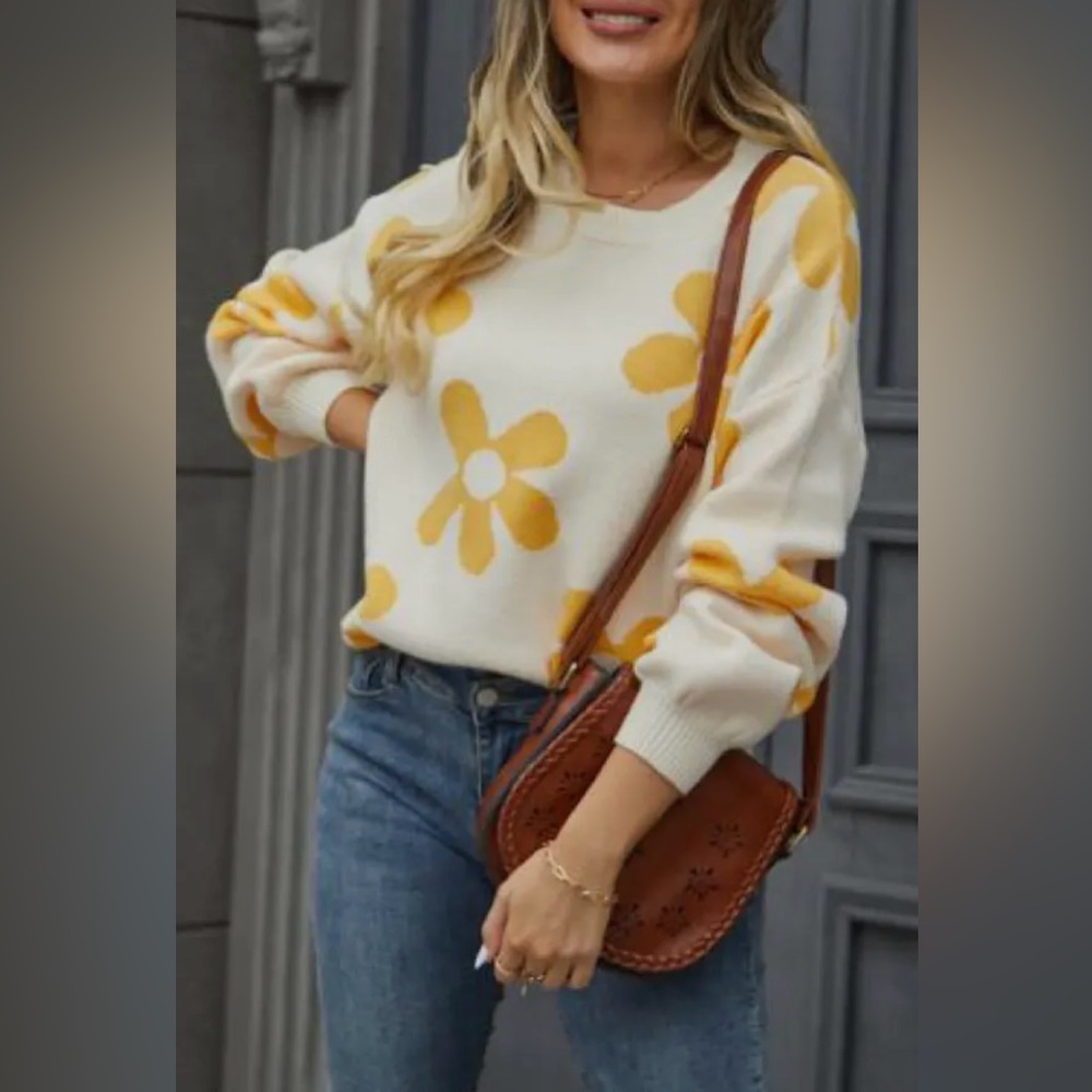 Just In! Cream Sweater with Yellow Flowers NWT Sz L-XL